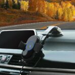 Hot New Car Mount Fast Charging,Qi Fast Air Vent Gravity Phone Holder Wireless Car Charger for All Qi-Enabled Devices - Image 4