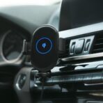 Hot New Car Mount Fast Charging,Qi Fast Air Vent Gravity Phone Holder Wireless Car Charger for All Qi-Enabled Devices - Image 5
