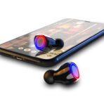 TE03 Wireless earbuds, 2000mAh TWS earphone earbuds, can charge cell phones. - Image 10